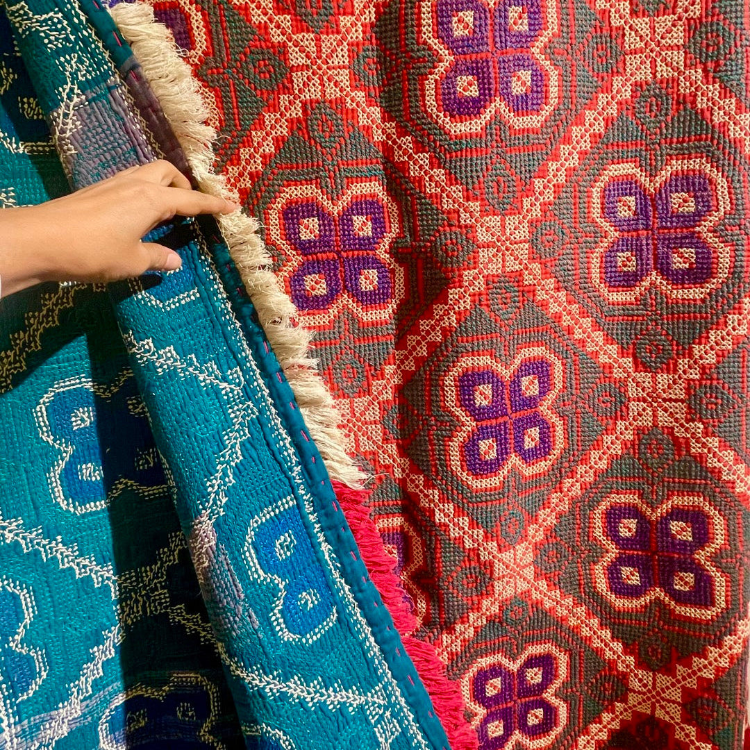 Vintage Throw- Design 301