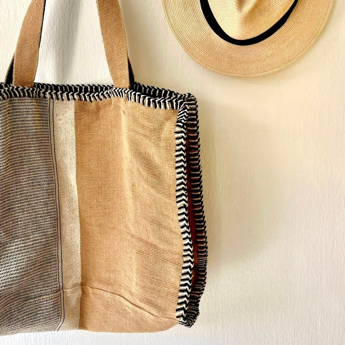 XL Tote bag- Beige, brown & black