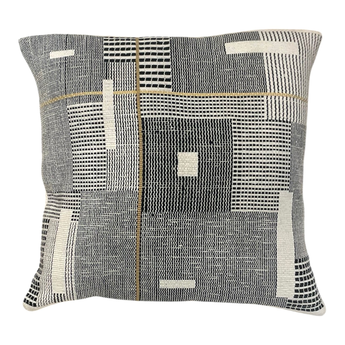 Luhevi Naga Cushion Cover