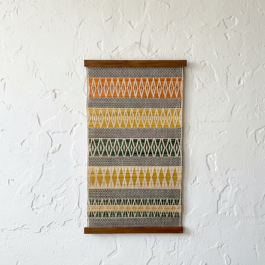 Bamboo & Loin Loom Wall Hanging- Pattern 08